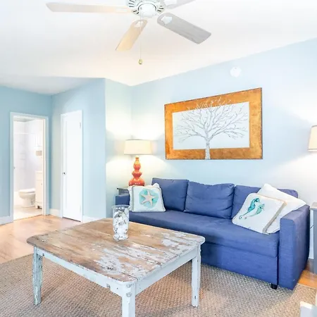 Cute One Bedroom At The Coral Resort Apts Clearwater Beach Exterior photo