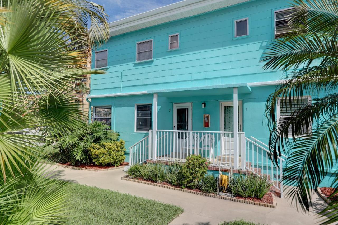 Cute One Bedroom At The Coral Apts *